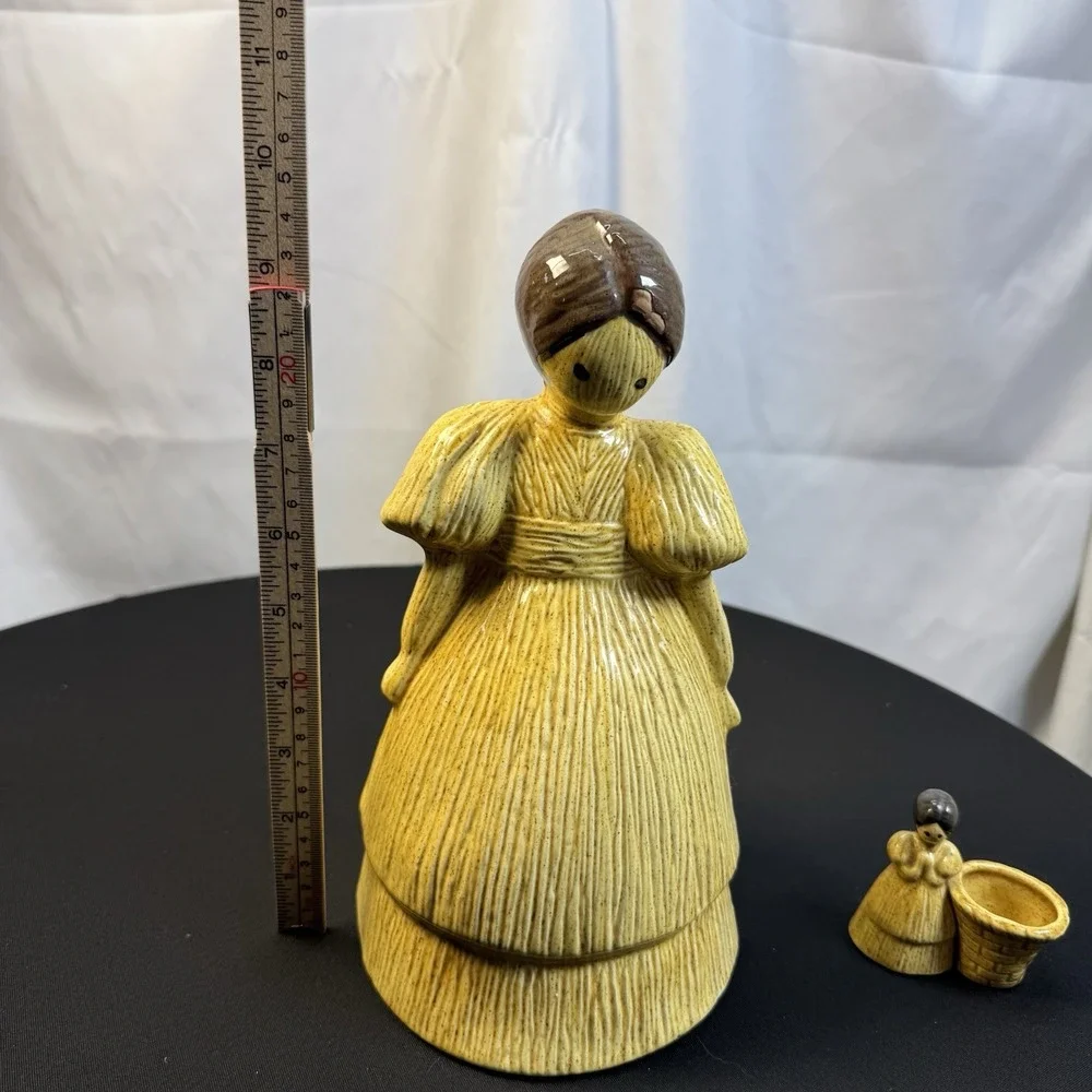 Vtg 1970'S Ceramic Corn Husk Doll Figurine 10